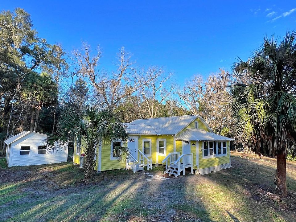 1st image of 1261 NE County Road 340