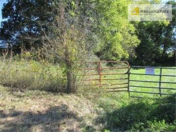 Richfield Gate to Old Farm House