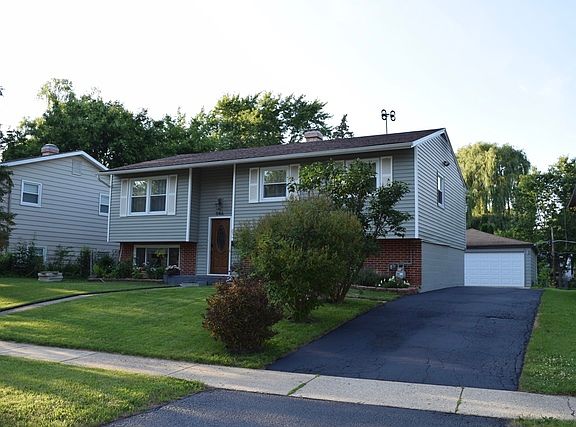 4th image of 946 N Idlewild Ave