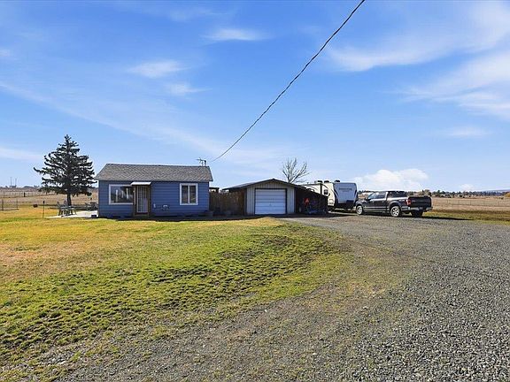 3rd image of 6024 S Craig Rd