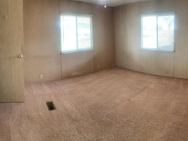 4982 Foxwood Lake Dr — Photo 6