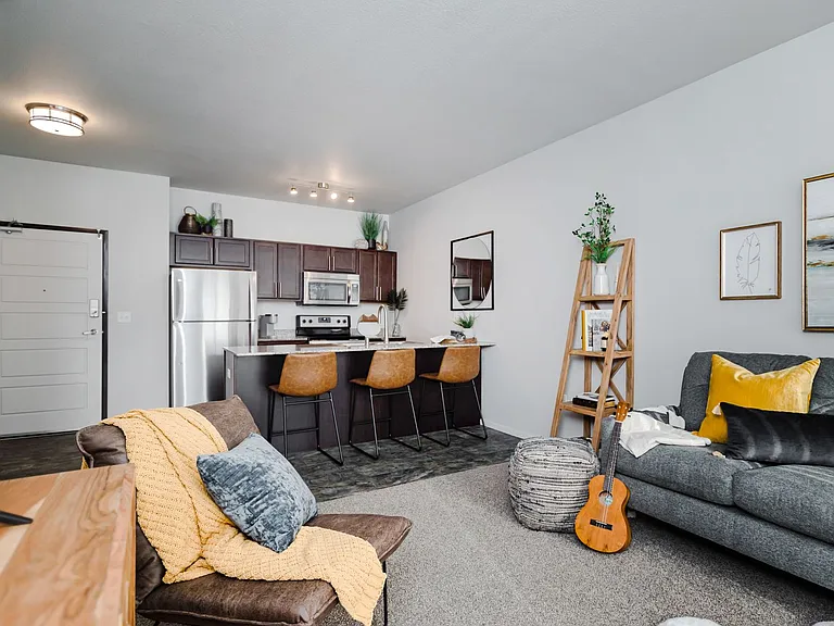 Kascade Place Apartments — Photo 39