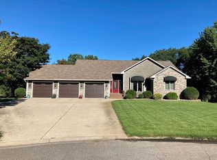 1506 Armstrong Cir NW, Alexandria, MN 56308