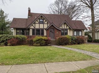 449 Rutland Ave, Teaneck, NJ 07666