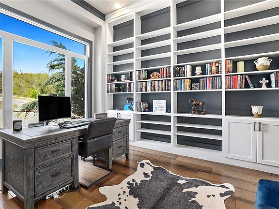 3rd image of 8297 Houdan Way
