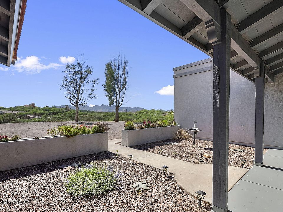 1st image of 1051 Avenida Aprenda