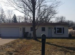 12494 Harmony Dr, Grafton, OH 44044