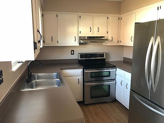 5th image of 1320 Cedarwood Dr #1320