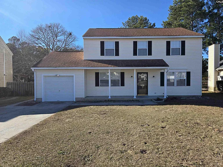 208 Sagamare Rd — Photo 1
