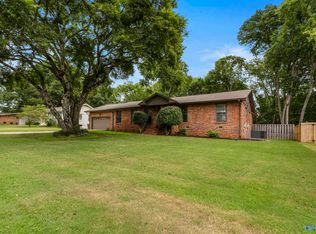 8505 Hickory Hill Ln SE, Huntsville, AL 35802