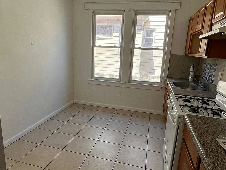 279-281 Renner Ave #2 — Photo 9