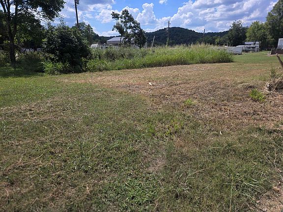 4th image of Driftwood Rd