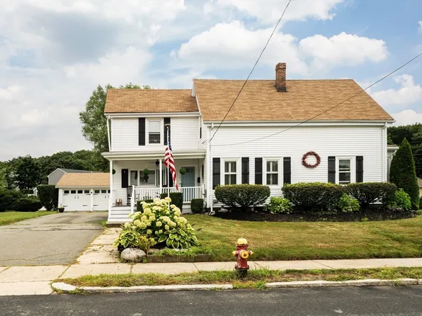 101 Bartholomew St, Peabody, MA 01960