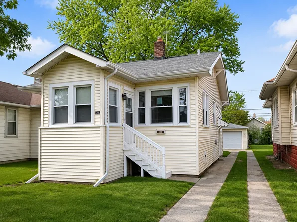 338 157th St, Calumet City, IL 60409