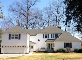 52 N Bear Lake Rd, Muskegon, MI 49445