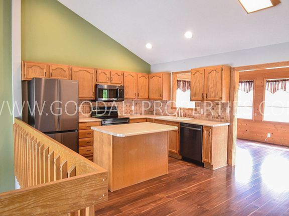 3rd image of 245 Becky Lynn Blvd