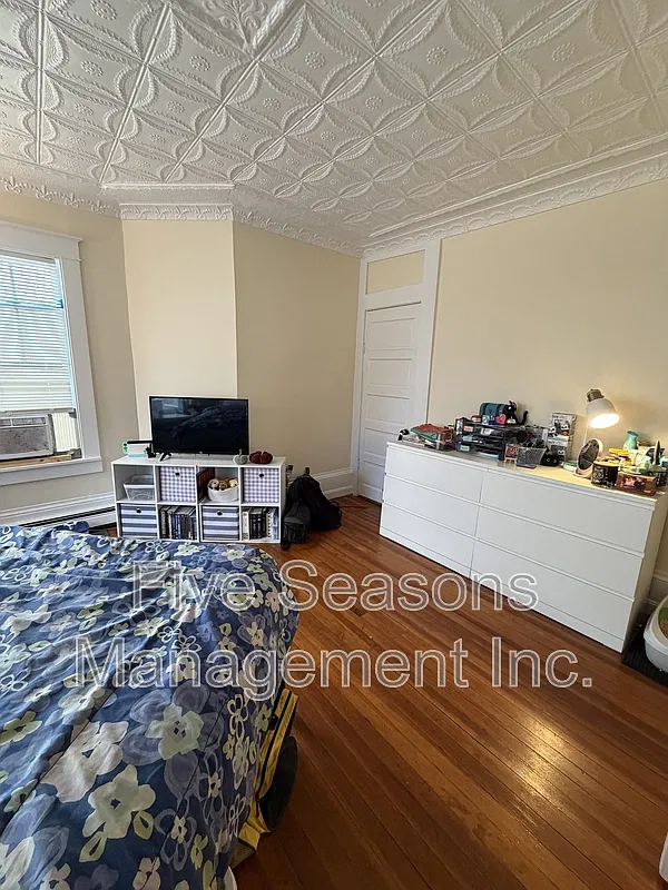 1 bed, 1.0 bath, 600 sqft, $1,600 — Photo 3