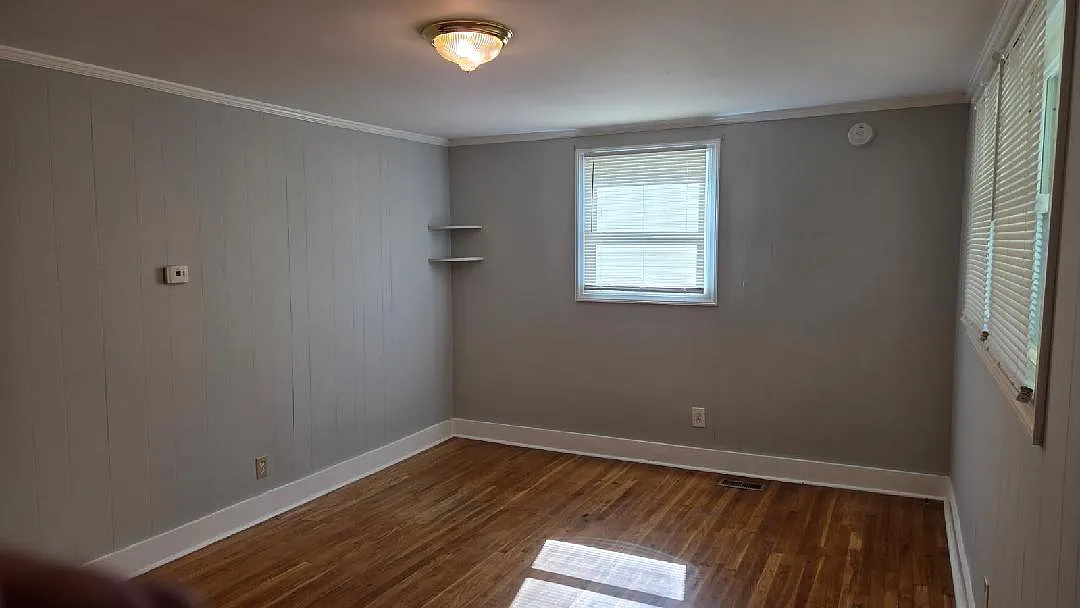 3 bed, 1178 sqft, $1,600 — Photo 2