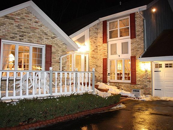 2nd image of 2001 Deerfield Dr
