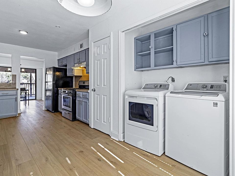1st image of 14814 Endicott Dr #18105524