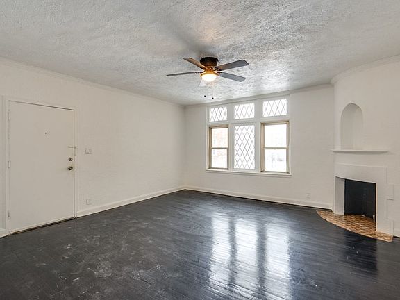 3rd image of 2828 S Moreland Blvd APT 9