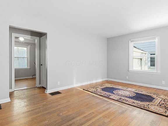 4th image of 1772 Kenny Rd