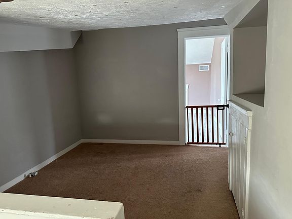 2nd image of 1318 W 102nd St #3