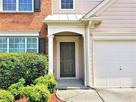 3rd image of 545 Friars Head Dr