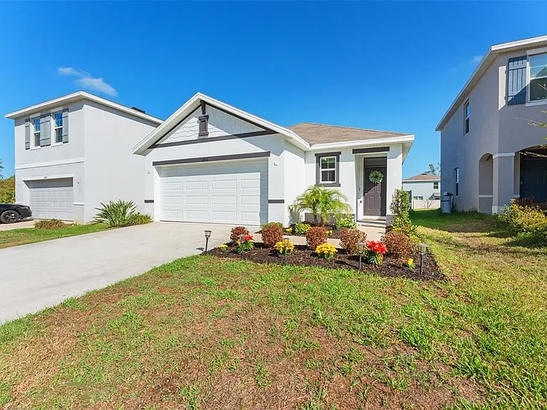 10918 Trailing Vine Dr — Photo 3