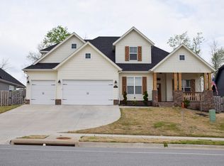 6402 S 63rd St, Rogers, AR 72758