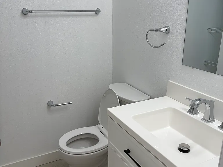 690 Avenue C SE #690 — Photo 17