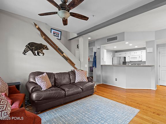 4th image of 900 Bitner Rd APT D34