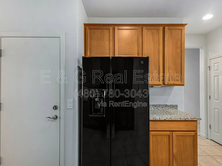 19725 W Rancho Dr — Photo 18