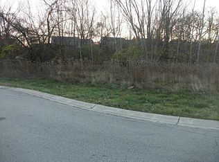 1345 Greenoak Ct, Springfield, OH 45503