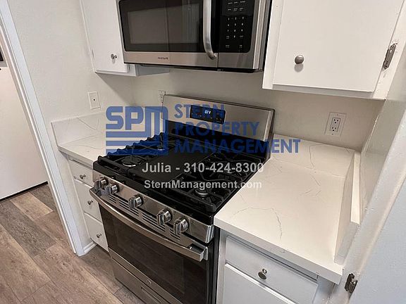 4th image of 1940 Malcolm Ave #108