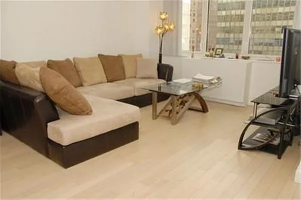 Rented by Maxwell Jacobs | media 7