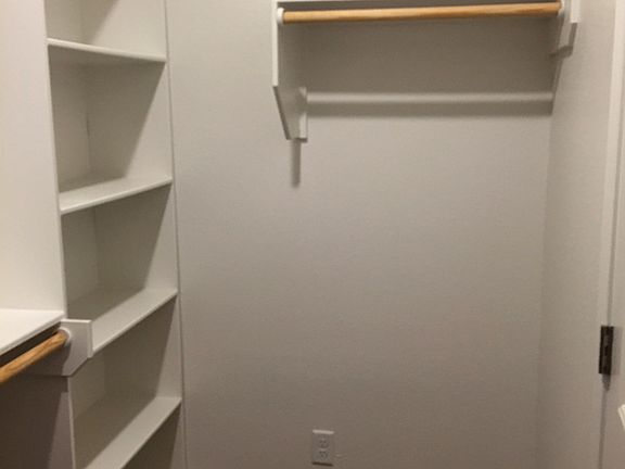 5th image of 218 Sterling St #308