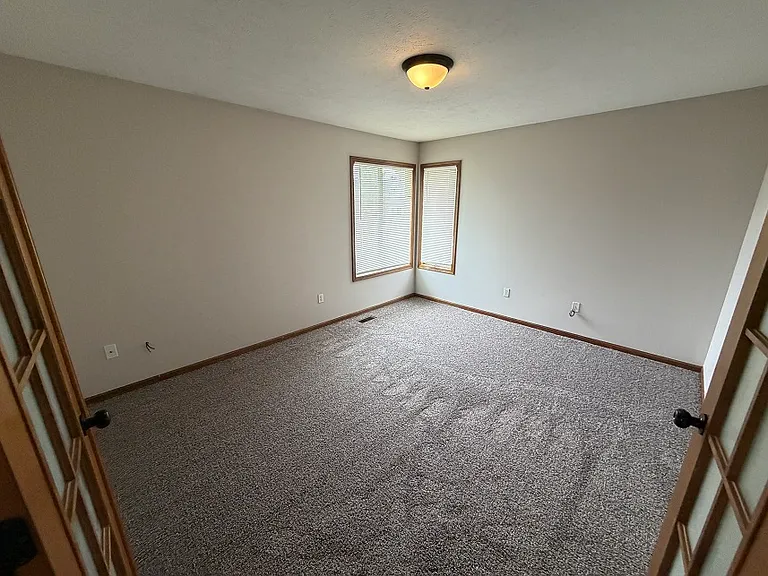 4541 Brookmeadow Ct SE — Photo 8