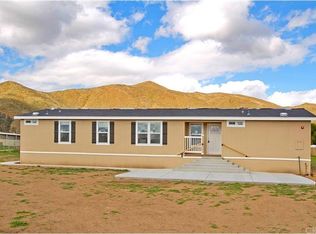 32806 9th St, Winchester, CA 92596