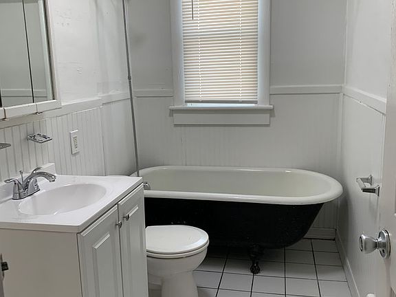 5th image of 1734 7th Ave