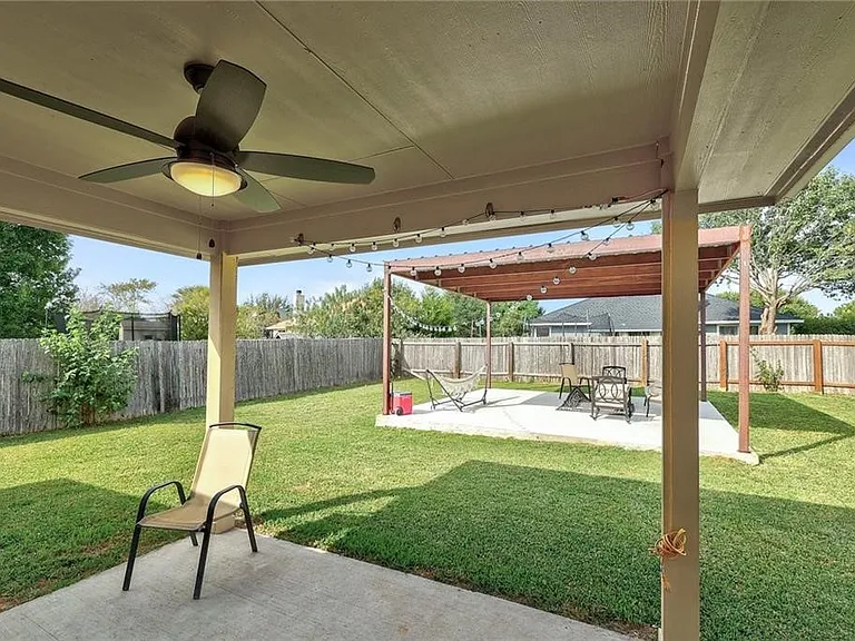 107 N Pauley Dr — Photo 19