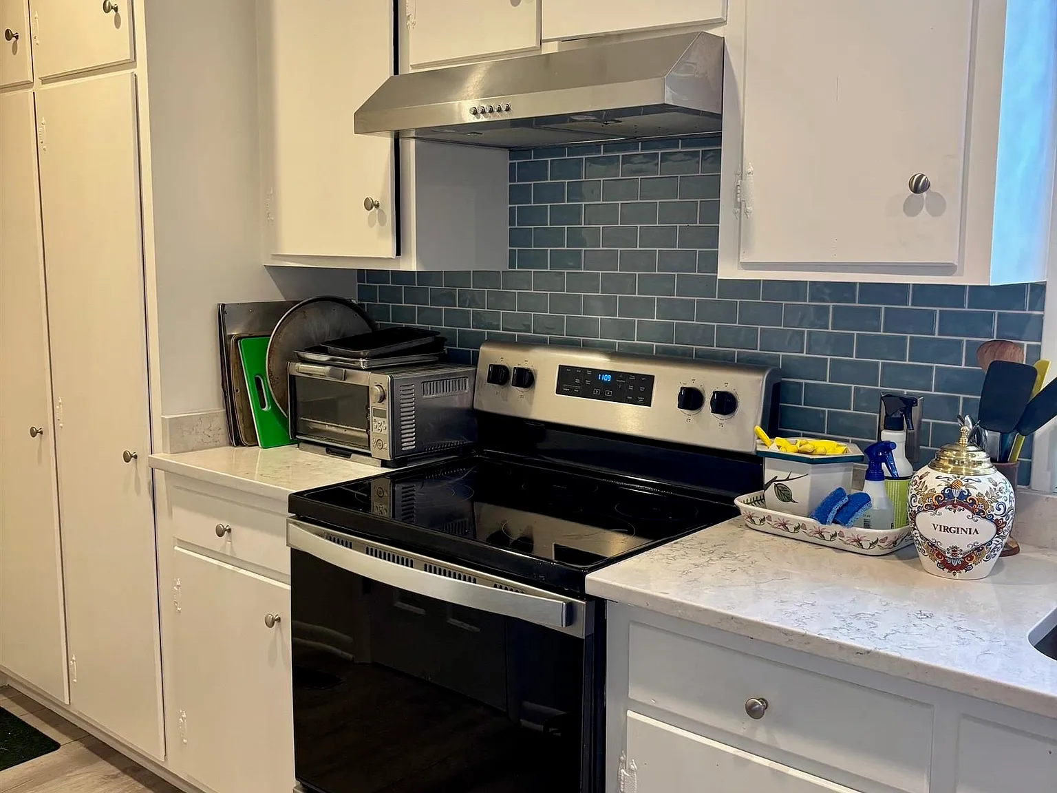 2 bed, 2.5 bath, 2021 sqft, $4,200 — Photo 3