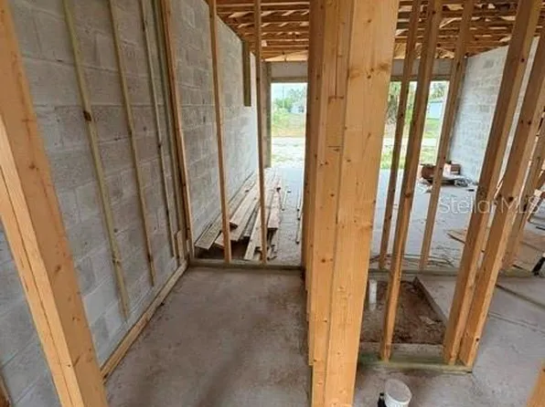 3505 39TH STREET SW, LEHIGH ACRES, FL 33976