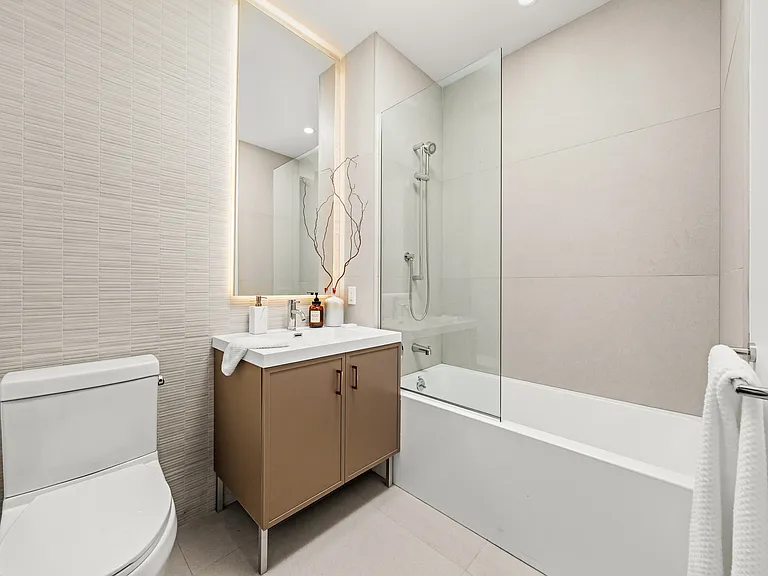 218 Front St #2414 — Photo 9