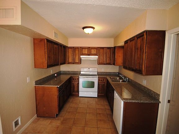 5th image of 9005 N 52nd Dr