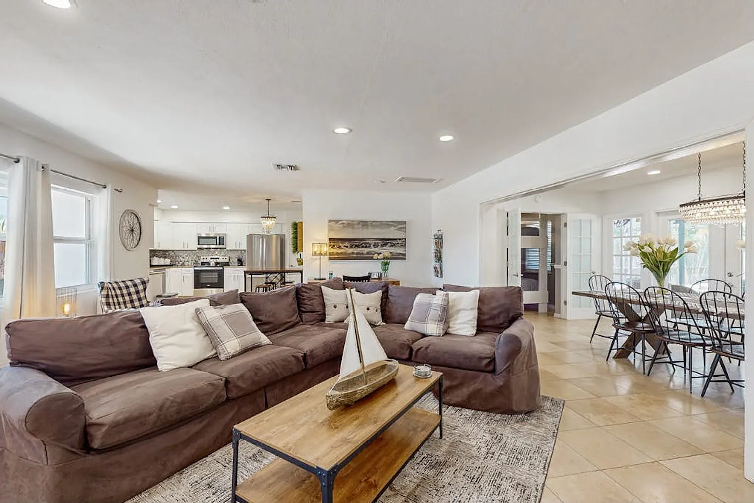 4 bed, 2.0 bath, 2098 sqft, $7,371 — Photo 1