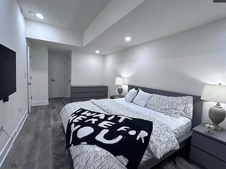 1115 N American St #D6 — Photo 4