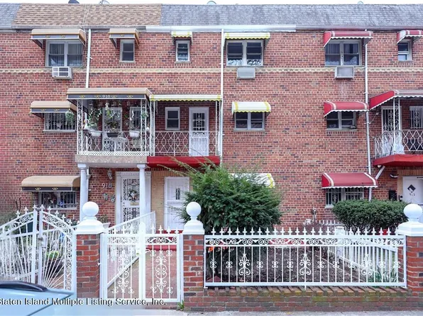 916 Jerome St, Brooklyn, NY 11207