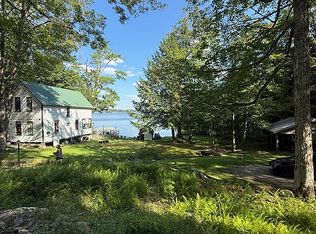233 N Shore Rd W, Caroga Lake, NY 12032