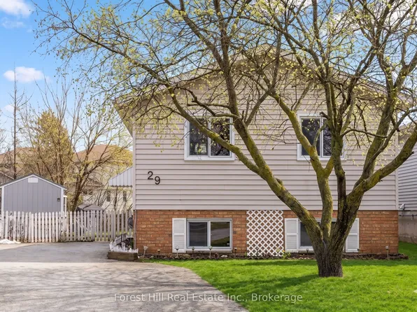 29 Dillon Dr, Collingwood, ON L9Y 4S3